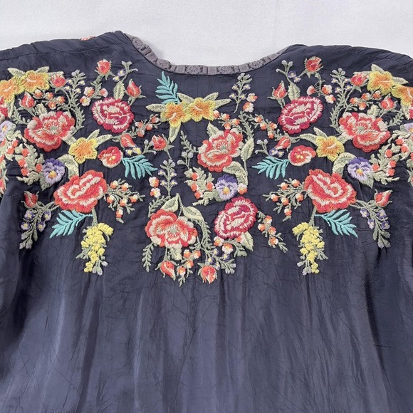 Johnny Was Kimono Top Women Small Gray Floral Embroidered Tassel Boho Festival - Picture 13 of 16